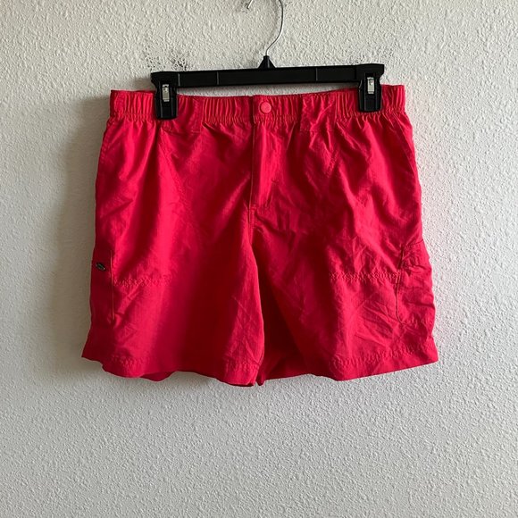 Columbia Women's Alpine Chill Red Hibiscus Shorts Size M Style AL4572 - Picture 2 of 12